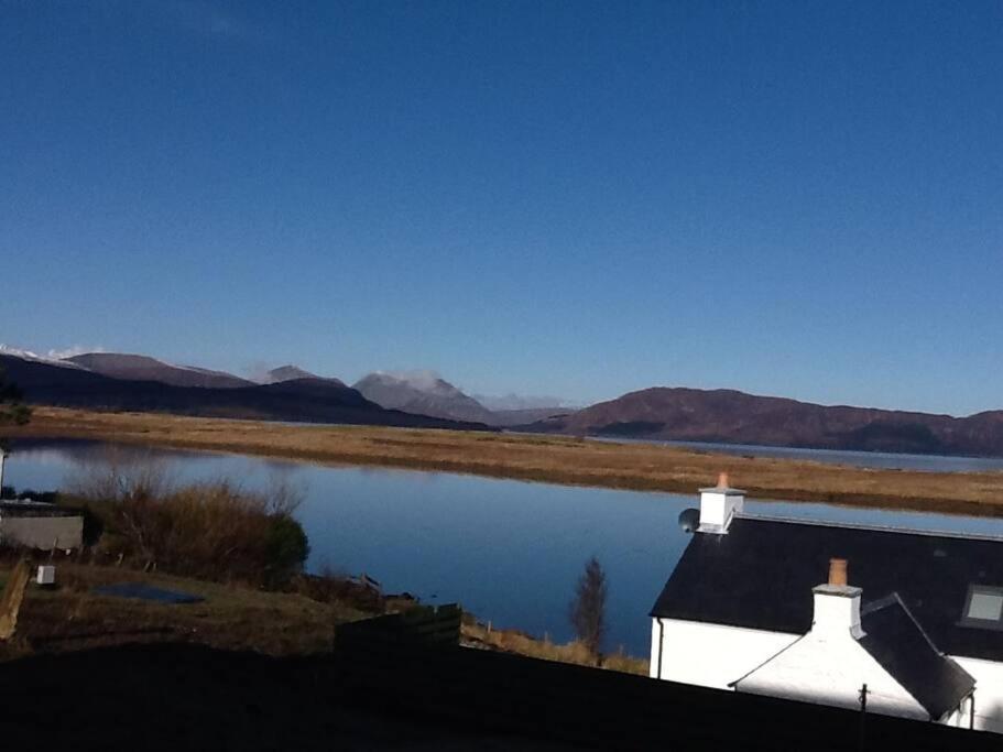 Tidal Cottage On The Shore Isle Of Skye Breakish Exterior foto